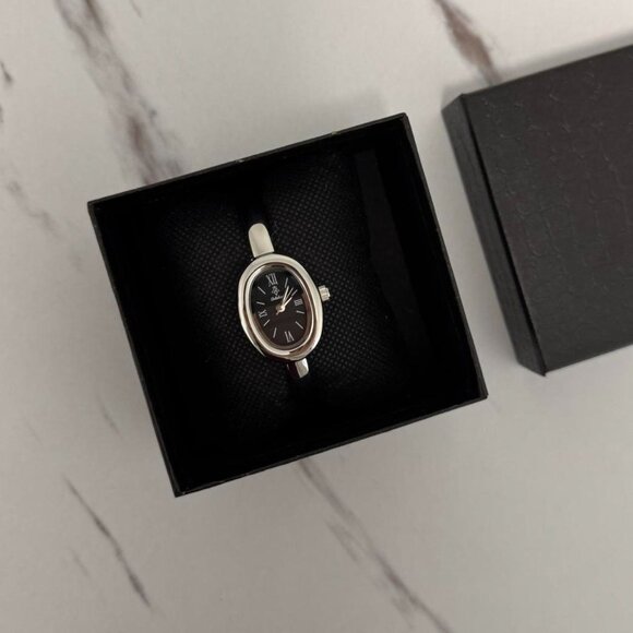 SKU:0067 Silver black mini watch silver bracelet + gift box Vintage vibe - Picture 4 of 8